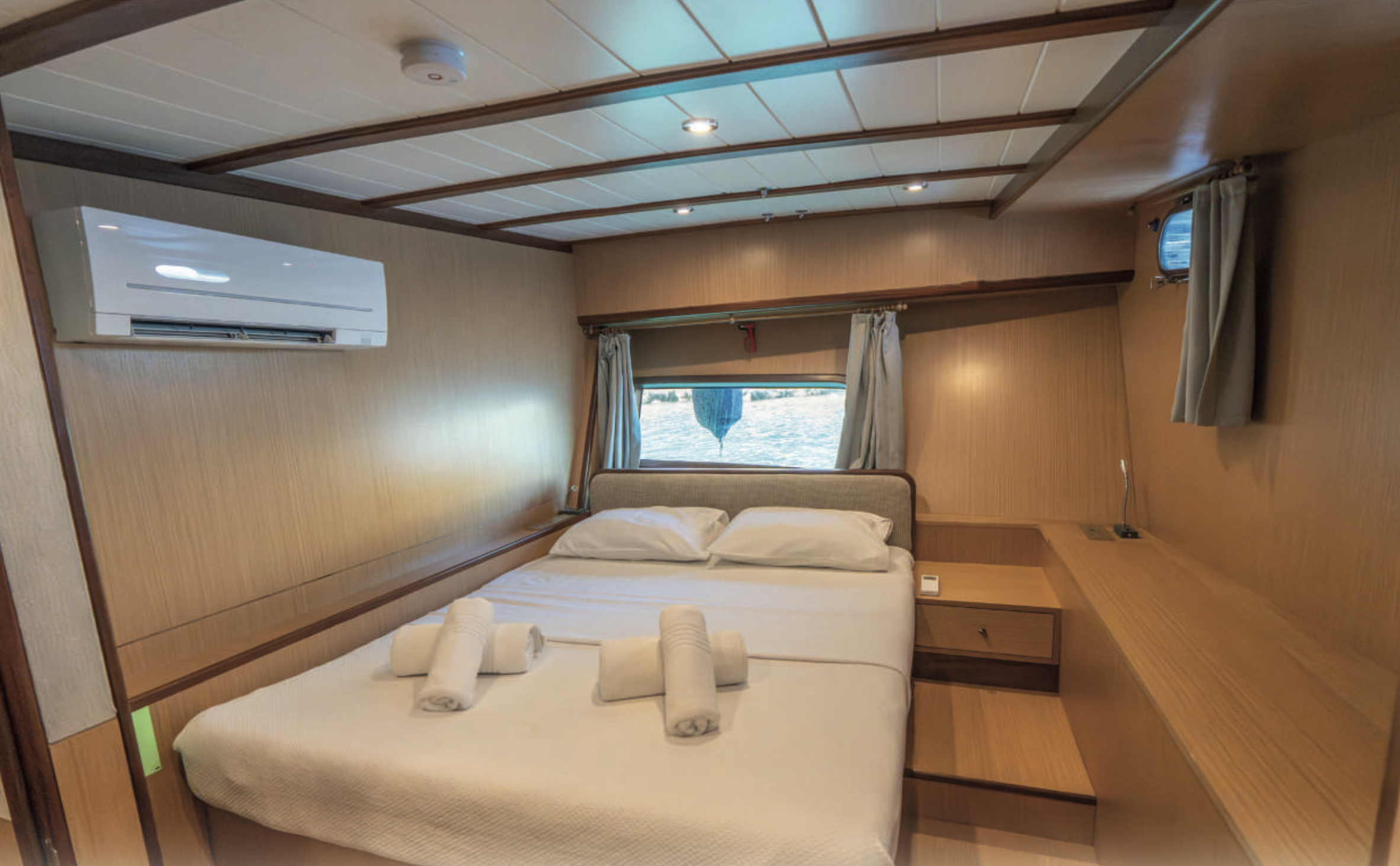 Bodrum Gulet Charter interior room
